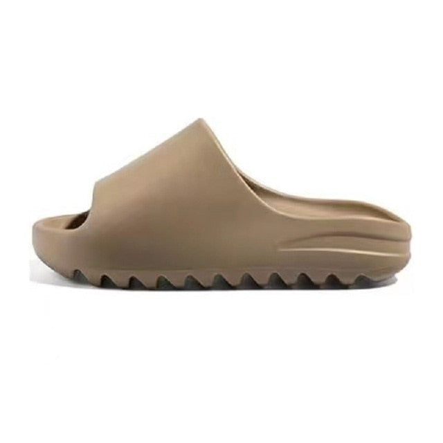 Claquettes Style Yeezy. Homme et Femme toutes tailles Claquettes Style Yeezy. Homme et Femme toutes tailles