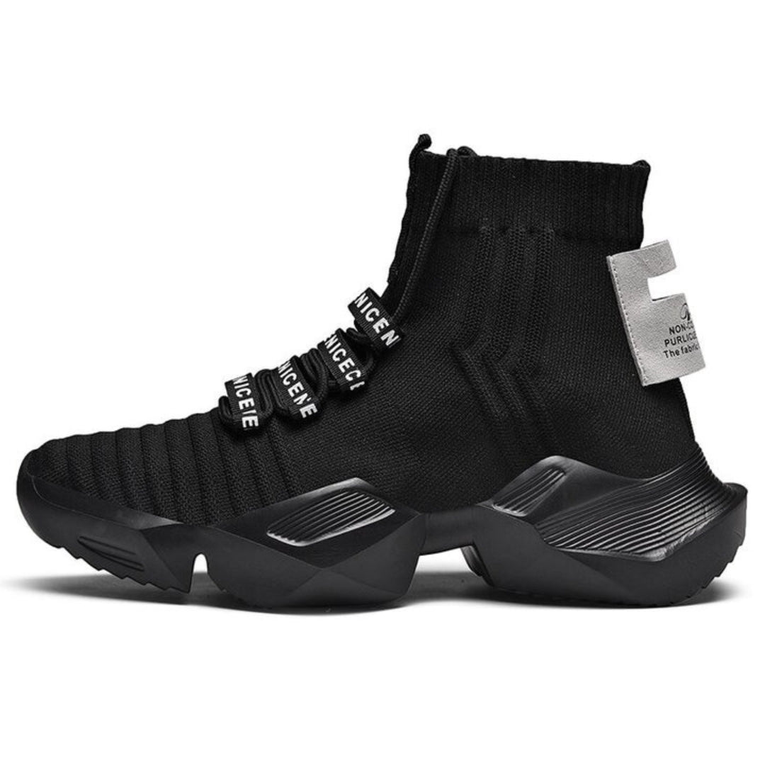 sneaker techwear noir