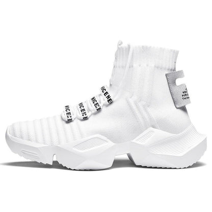 sneaker techwear blanc